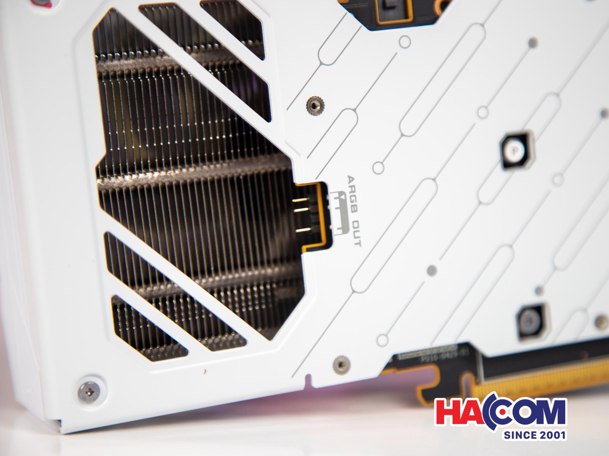 91644_vga_sapphire_pure_rx_9060_xt_gaming_oc_16gb_hacom__7_-1 Card màn hình SAPPHIRE PURE RX 9060 XT GAMING OC 16GB