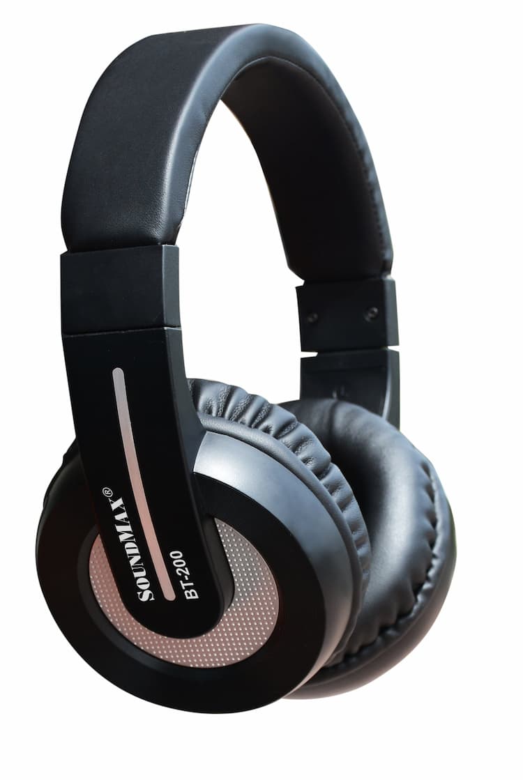 tai-nghe-bluetooth-soundmax-bt-200